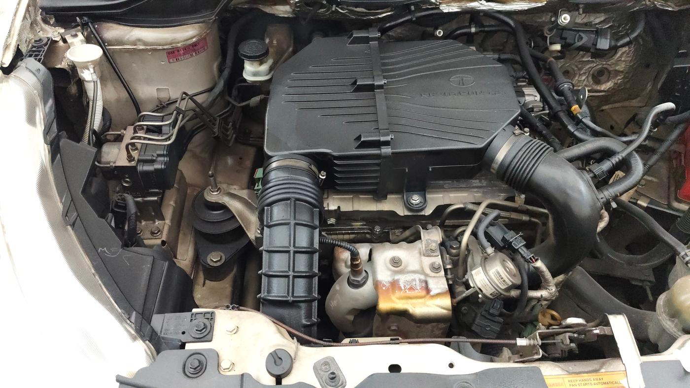 2014 Tata Zest XT PETROL, Petrol, Manual, 1,30,095 km, Engine View - Right
