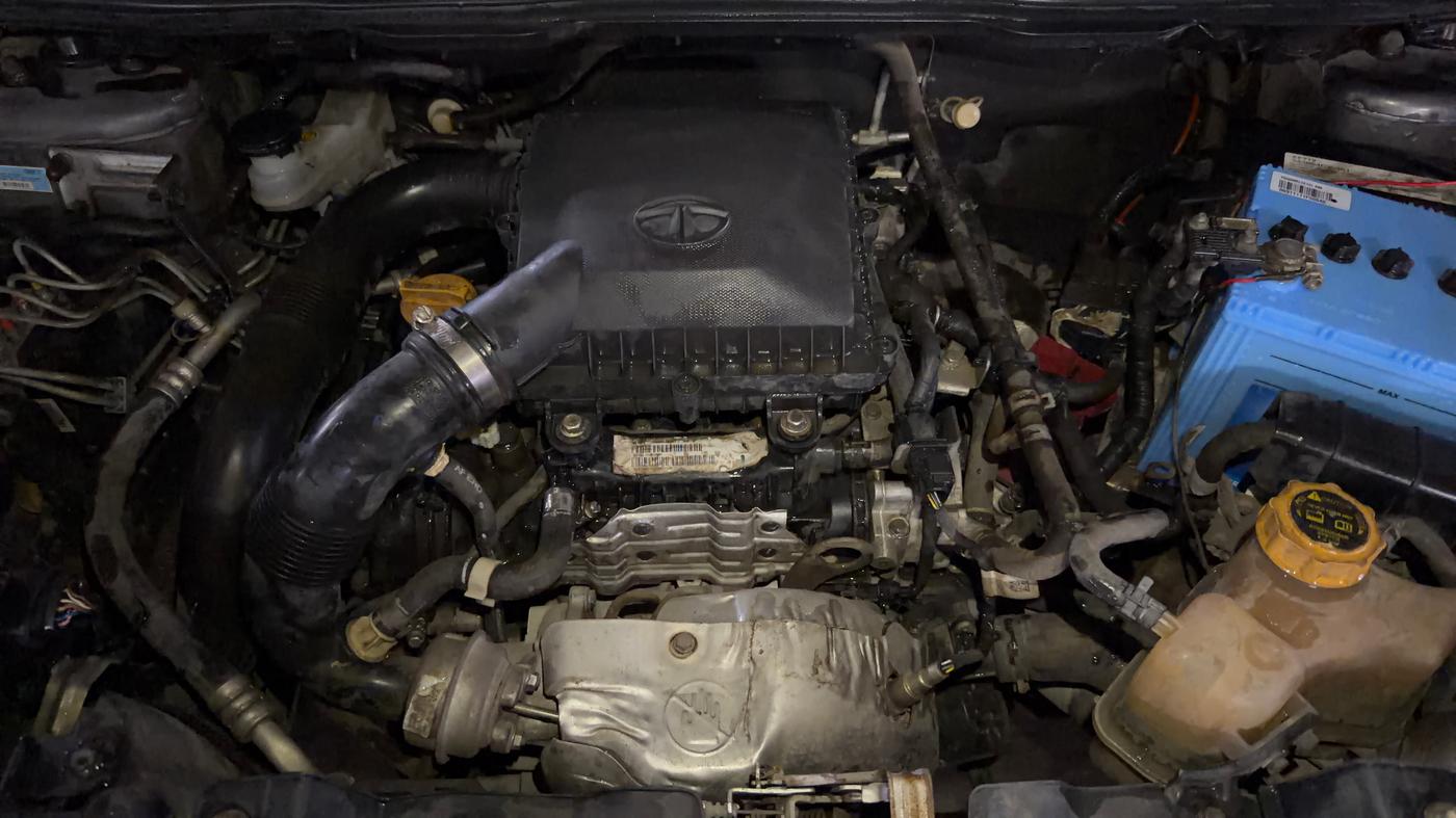2022 Tata NEXON XE PETROL, Petrol, Manual, 42,073 km, Engine View