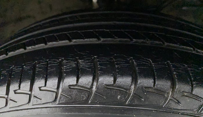 2019 Maruti Baleno DELTA PETROL 1.2, Petrol, Manual, 50,750 km, Right Front Tyre Tread
