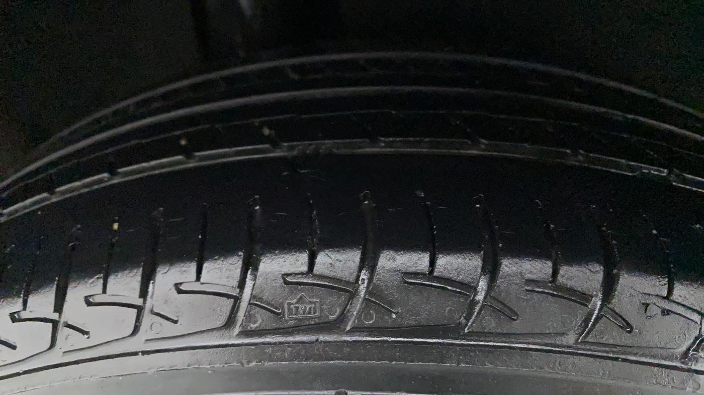 2019 Maruti Baleno DELTA PETROL 1.2, Petrol, Manual, 50,750 km, Right Rear Tyre Tread
