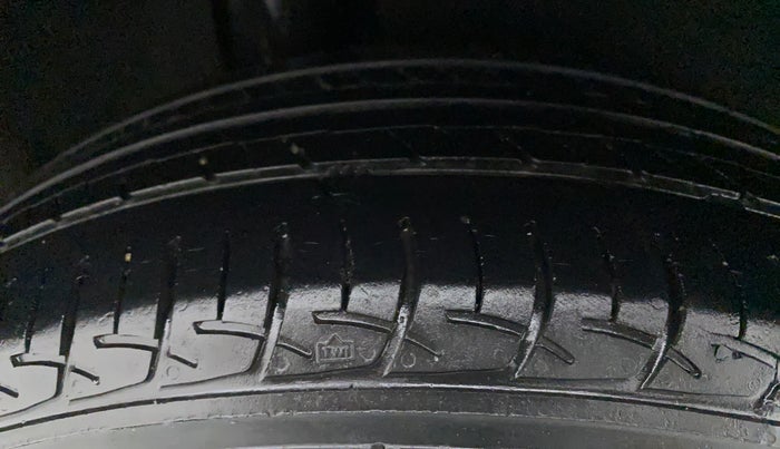 2019 Maruti Baleno DELTA PETROL 1.2, Petrol, Manual, 50,750 km, Right Rear Tyre Tread