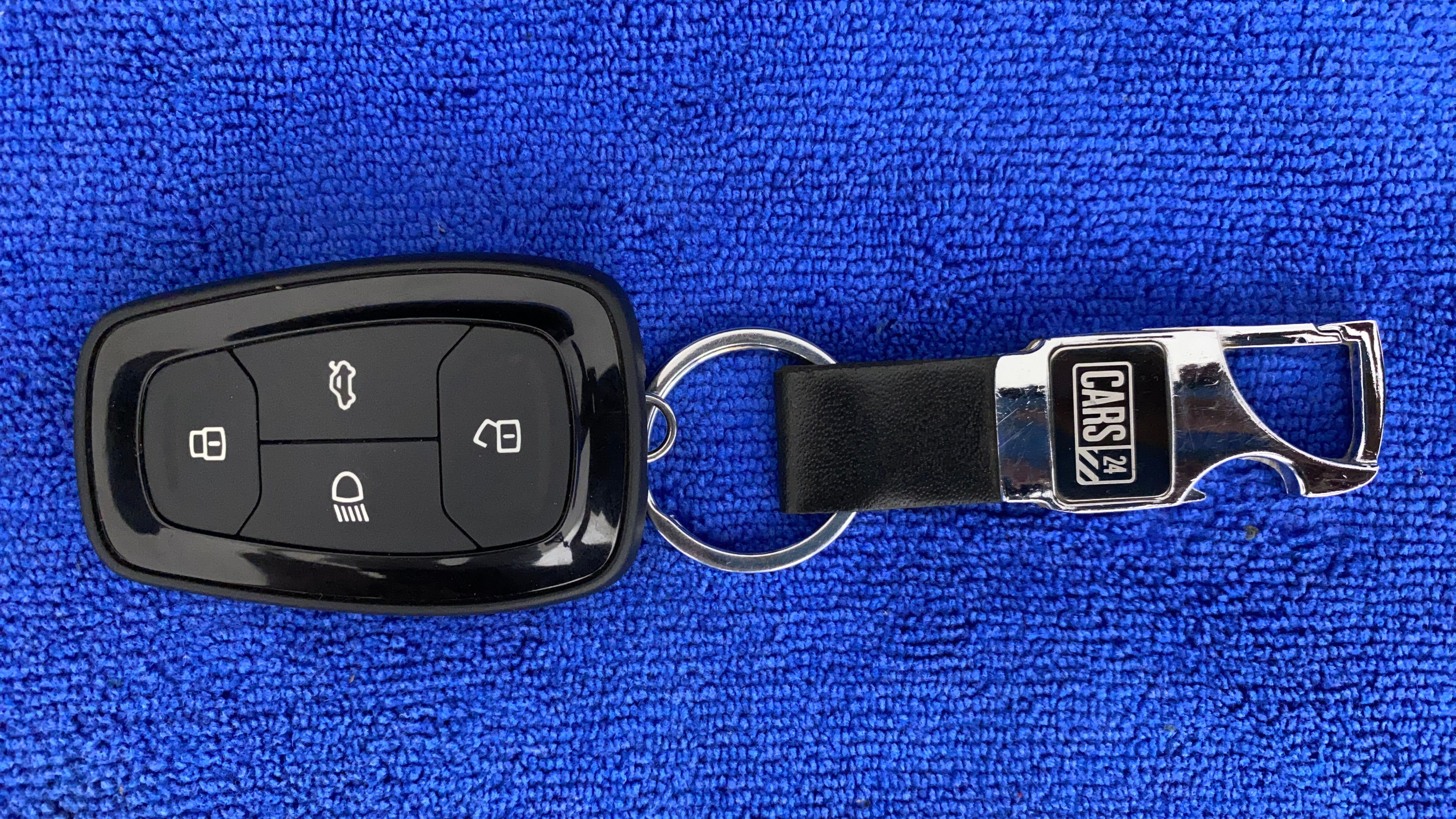 2021 Tata TIGOR XZ PETROL, Petrol, Manual, 24,420 km, Key Close Up
