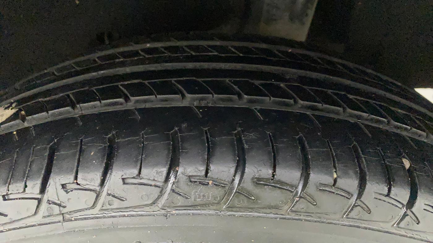 2017 Maruti Baleno SIGMA PETROL 1.2, Petrol, Manual, 22,956 km, Left Rear Tyre Tread