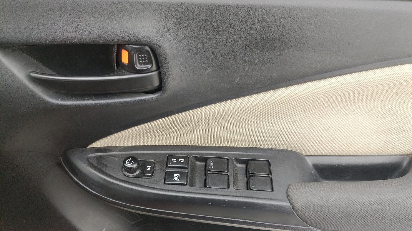 2022 Toyota Glanza S AMT, Petrol, Automatic, 55,454 km, Driver Side Door Panels Control