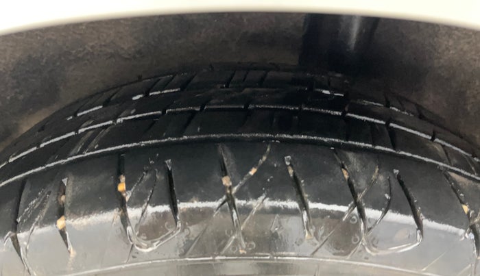 2017 Ford Ecosport TITANIUM 1.0L ECOBOOST SPORTS(SUNROOF), Petrol, Manual, 83,331 km, Left Rear Tyre Tread