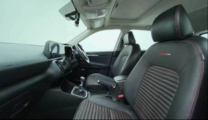 2022 KIA SONET GTX PLUS 1.0 IMT, Petrol, Manual, 11,716 km, Right Side Front Door Cabin