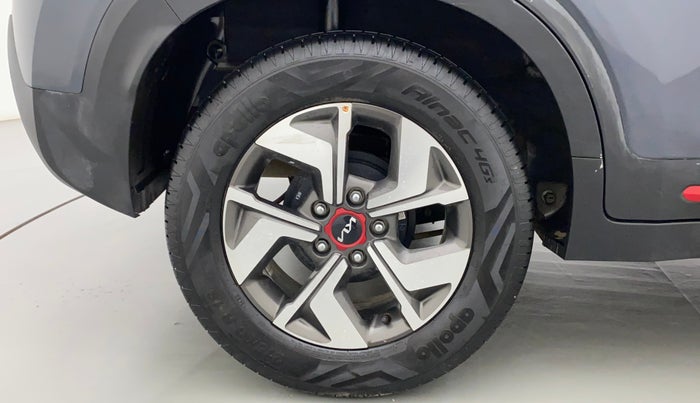 2022 KIA SONET GTX PLUS 1.0 IMT, Petrol, Manual, 11,716 km, Right Rear Wheel
