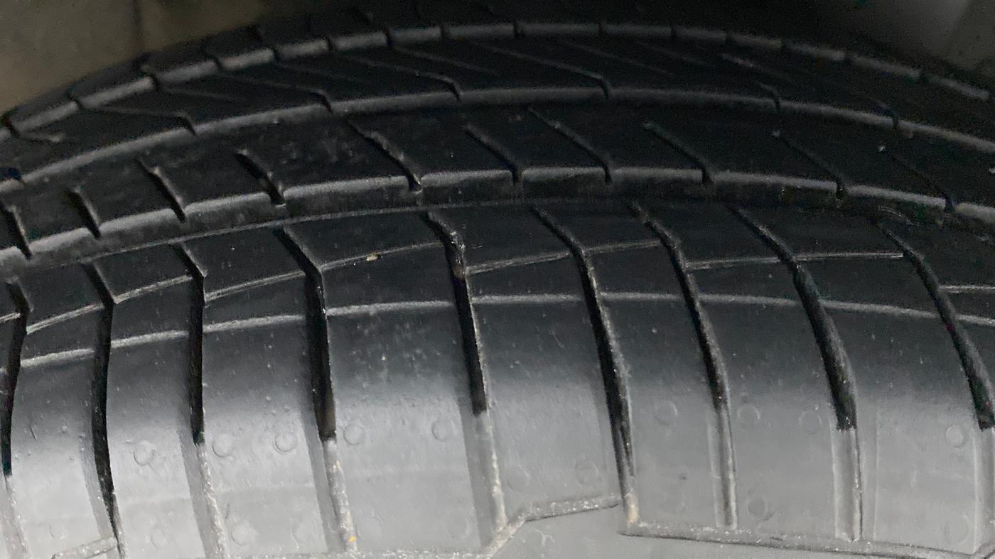2015 Hyundai Xcent S 1.2 OPT, Petrol, Manual, 38,058 km, Left Rear Tyre Tread