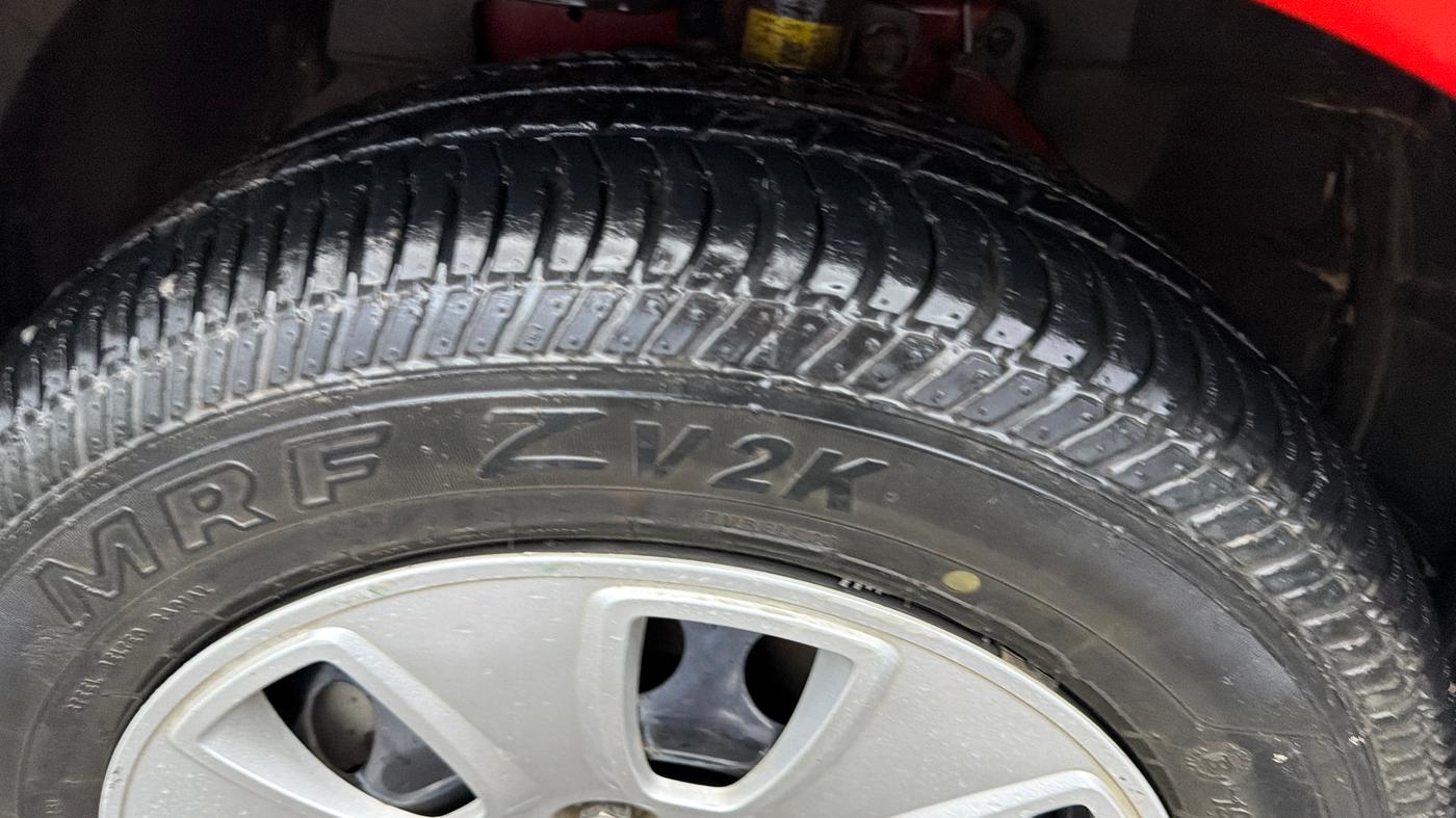 2019 Ford Ecosport AMBIENTE 1.5L PETROL, Petrol, Manual, 39,807 km, Left Front Tyre Tread