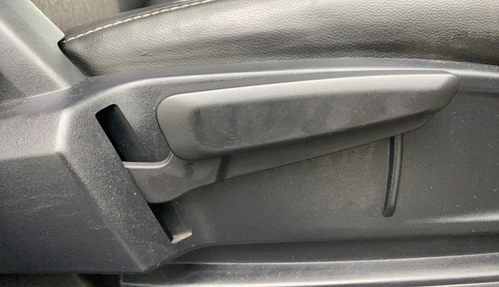 2020 Tata ALTROZ XZ PETROL, Petrol, Manual, 86,809 km, Driver Side Adjustment Panel