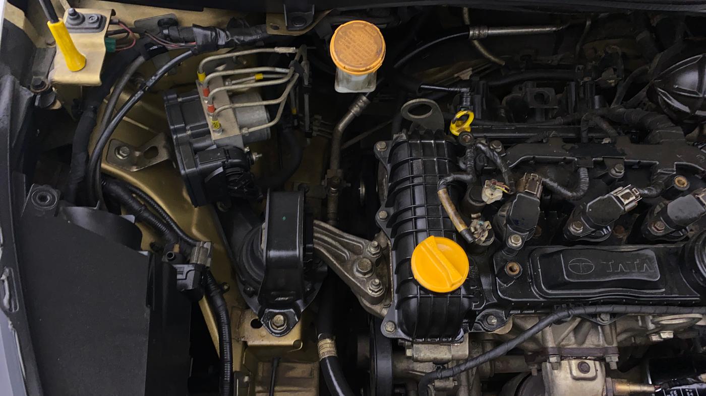 2020 Tata ALTROZ XZ PETROL, Petrol, Manual, 86,875 km, Engine View - Right