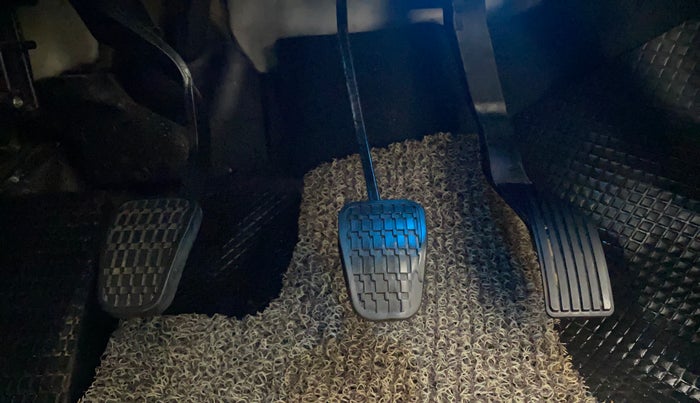 2020 Tata ALTROZ XZ PETROL, Petrol, Manual, 86,809 km, Pedals