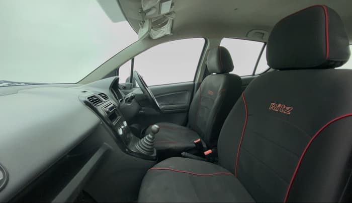 2011 Maruti Ritz LXI, Petrol, Manual, 21,744 km, Right Side Front Door Cabin