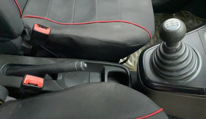 2011 Maruti Ritz LXI, Petrol, Manual, 21,744 km, Gear Lever