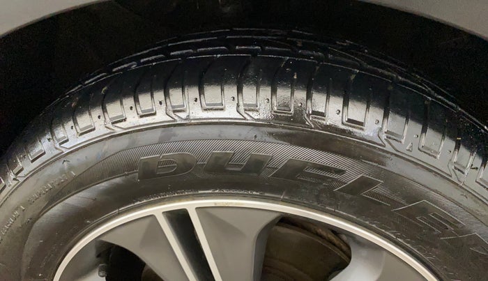 2016 Hyundai Creta SX PLUS AT 1.6 PETROL, Petrol, Automatic, 68,866 km, Right Front Tyre Tread