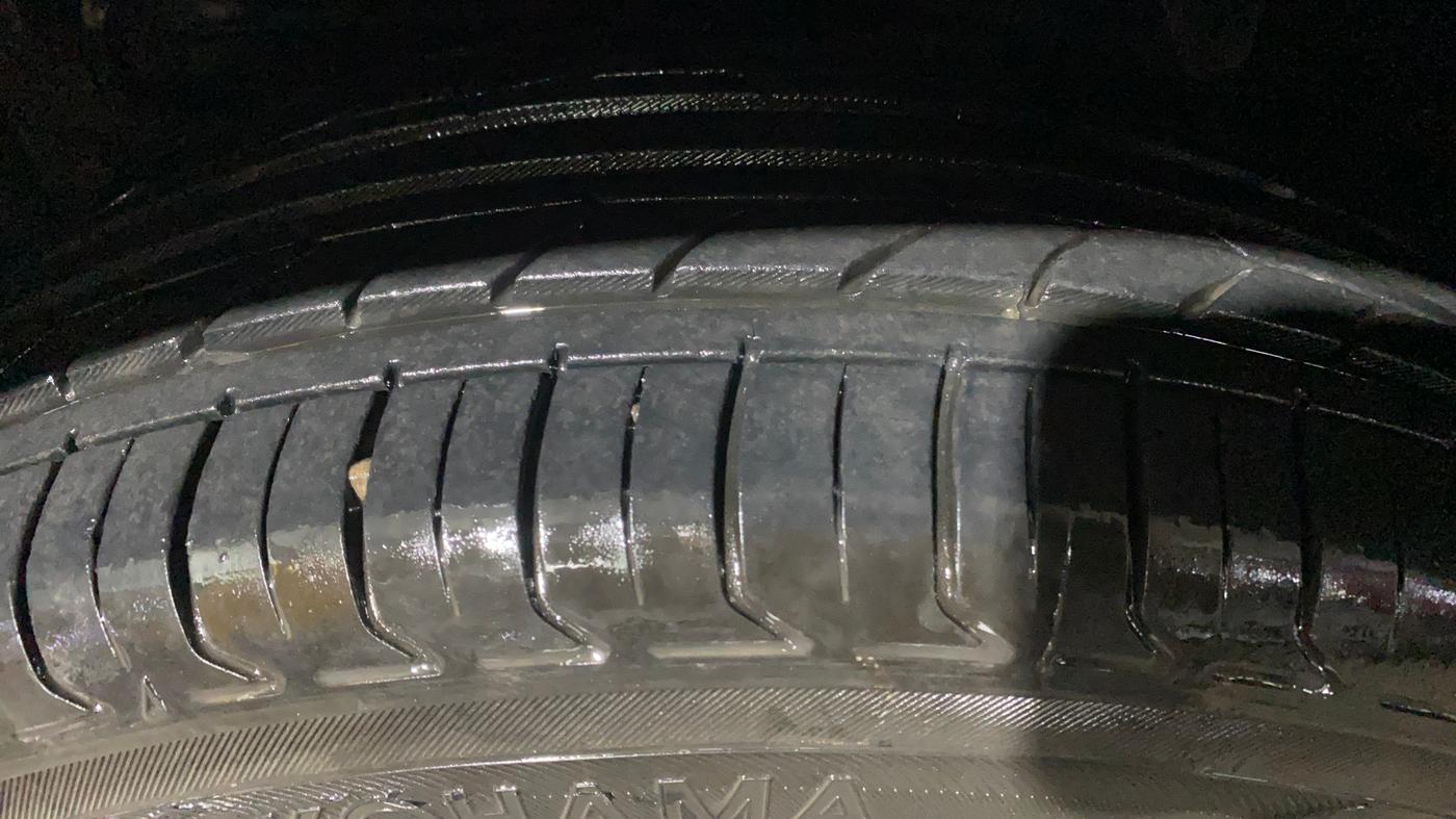 2015 Maruti S Cross SIGMA 1.3, Diesel, Manual, 78,577 km, Left Front Tyre Tread