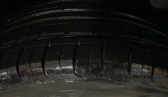 2015 Maruti S Cross SIGMA 1.3, Diesel, Manual, 78,577 km, Right Rear Tyre Tread