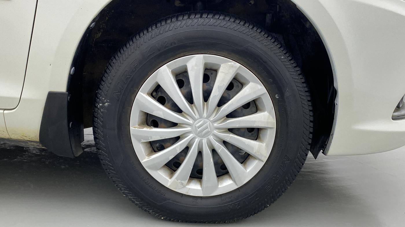 2015 Maruti Swift Dzire VXI, Petrol, Manual, 43,323 km, Right Front Wheel