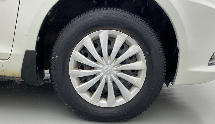 2015 Maruti Swift Dzire VXI, Petrol, Manual, 43,323 km, Right Front Wheel
