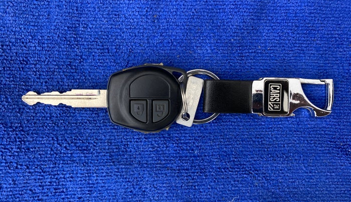 2015 Maruti Swift Dzire VXI, Petrol, Manual, 43,323 km, Key Close Up