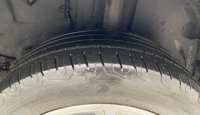 2021 Tata ALTROZ XT PETROL, Petrol, Manual, 96,151 km, Left Rear Tyre Tread