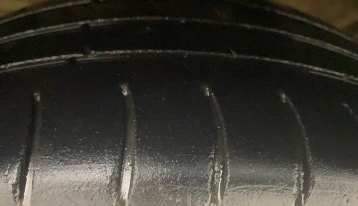 2018 Hyundai Grand i10 ASTA 1.2 KAPPA VTVT, Petrol, Manual, 76,463 km, Left Front Tyre Tread