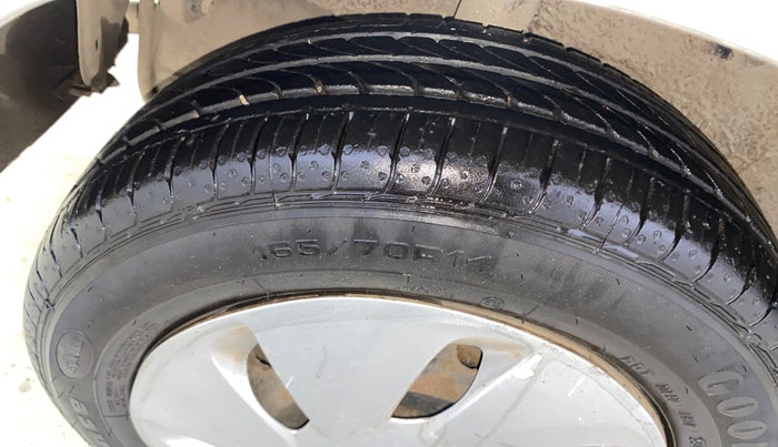 2017 Maruti Celerio VXI, Petrol, Manual, 28,056 km, Right Rear Tyre Tread
