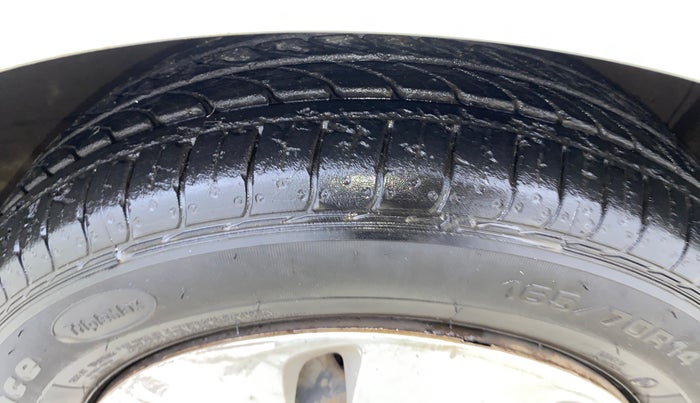 2017 Maruti Celerio VXI, Petrol, Manual, 28,056 km, Right Front Tyre Tread