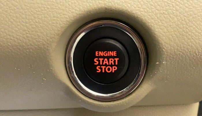 2018 Maruti Dzire ZXI AMT, CNG, Automatic, 99,140 km, Keyless Start/ Stop Button