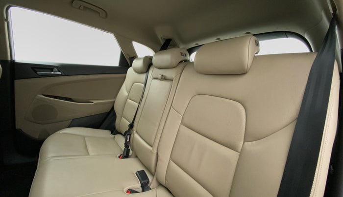 2017 Hyundai Tucson 2WD AT GLS DIESEL, Diesel, Automatic, 86,858 km, Right Side Rear Door Cabin