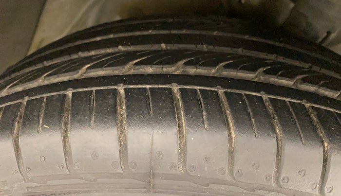 2018 Hyundai Creta E PLUS 1.4 DIESEL, Diesel, Manual, 91,019 km, Right Front Tyre Tread
