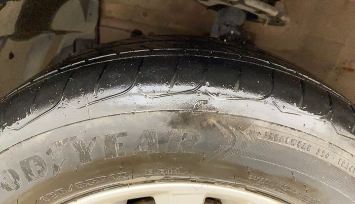 2020 Maruti Ciaz DELTA 1.5 SHVS MT PETROL, CNG, Manual, 75,077 km, Left Front Tyre Tread