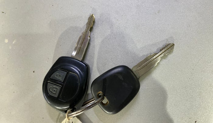 2022 Maruti Alto VXI, Petrol, Manual, 35,415 km, Key Close Up