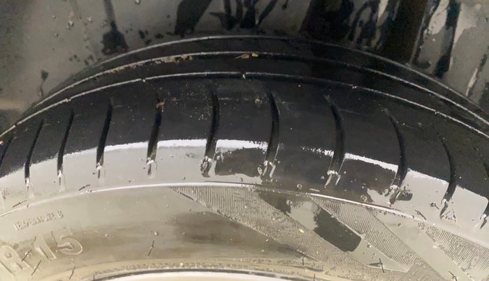 2019 Maruti Ertiga ZDI+ 1.5, Diesel, Manual, 77,013 km, Left Rear Tyre Tread