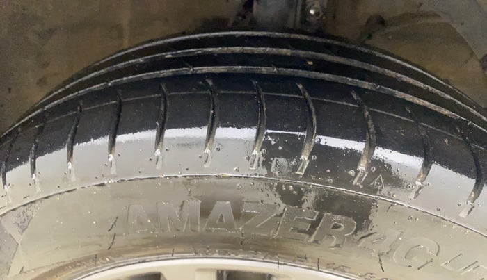 2019 Maruti Ertiga ZDI+ 1.5, Diesel, Manual, 77,013 km, Right Front Tyre Tread