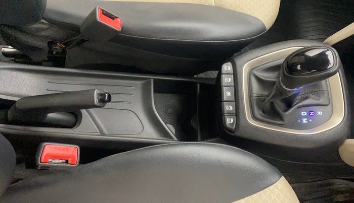 2021 Hyundai NEW SANTRO SPORTZ AMT, Petrol, Automatic, 45,908 km, Gear Lever
