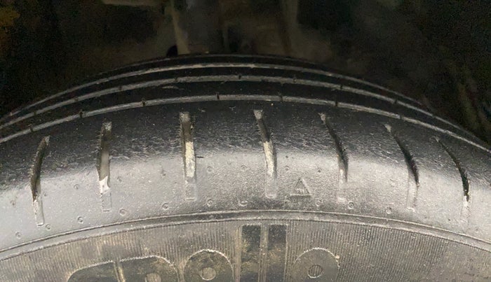 2021 Maruti Baleno ZETA PETROL 1.2, Petrol, Manual, 66,594 km, Right Front Tyre Tread