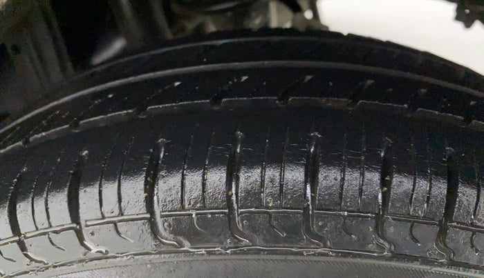 2018 Maruti Alto 800 LXI, Petrol, Manual, 36,390 km, Left Rear Tyre Tread
