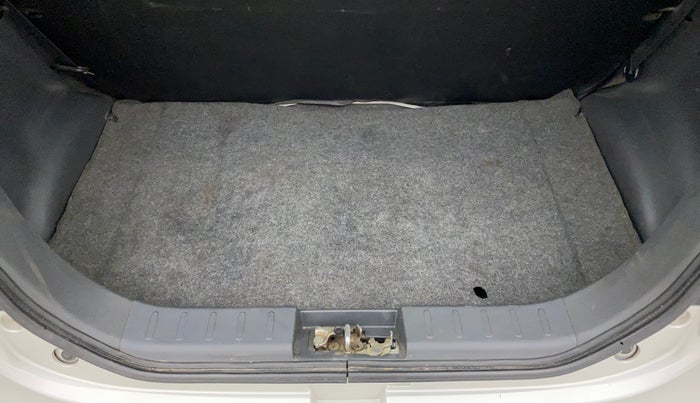 2018 Maruti Alto 800 LXI, Petrol, Manual, 36,390 km, Boot Inside