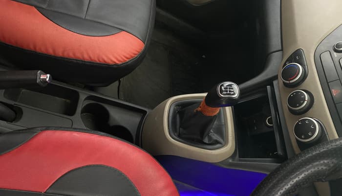 2016 Hyundai Xcent SX 1.2, Petrol, Manual, 41,870 km, Gear Lever