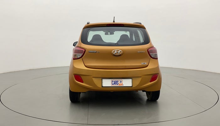 2015 Hyundai Grand i10 SPORTZ 1.2 KAPPA VTVT, Petrol, Manual, 24,017 km, Back/Rear