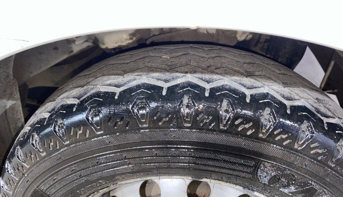 2016 Hyundai Eon D-LITE+, Petrol, Manual, 18,035 km, Left Rear Tyre Tread