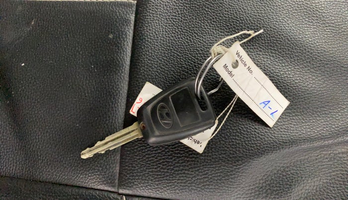 2017 Hyundai Grand i10 SPORTZ 1.2 KAPPA VTVT, Petrol, Manual, 51,849 km, Key Close Up