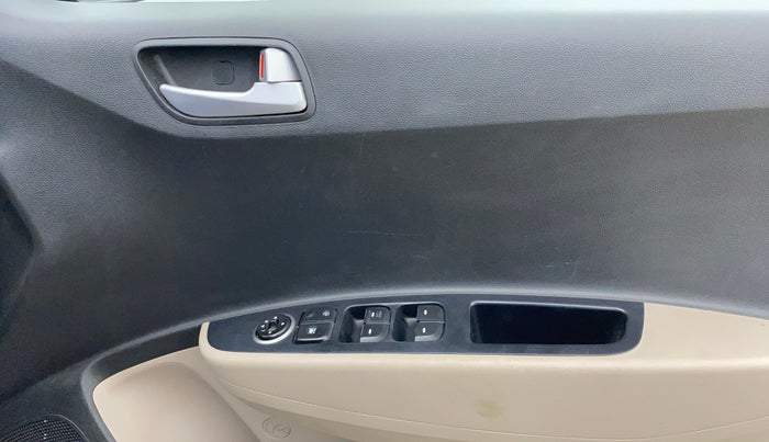 2017 Hyundai Grand i10 SPORTZ 1.2 KAPPA VTVT, Petrol, Manual, 51,849 km, Driver Side Door Panels Control