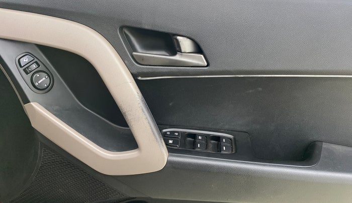 2016 Hyundai Creta SX PLUS AT 1.6 PETROL, Petrol, Automatic, 77,040 km, Driver Side Door Panels Control