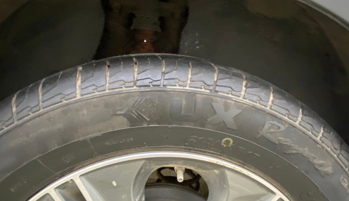 2016 Hyundai Creta SX PLUS AT 1.6 PETROL, Petrol, Automatic, 77,040 km, Right Rear Tyre Tread