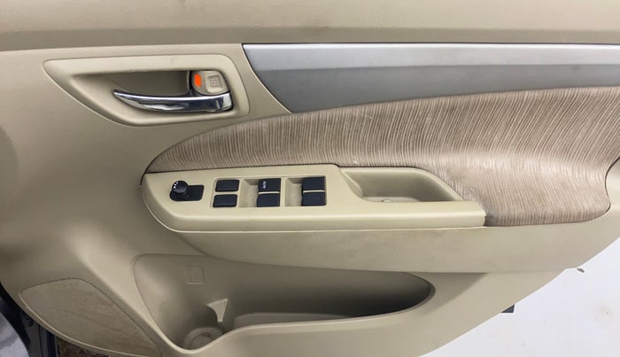 2012 Maruti Ertiga VXI, Petrol, Manual, 1,11,984 km, Driver Side Door Panels Control