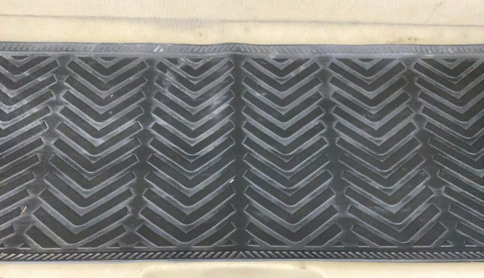 2012 Maruti Ertiga VXI, Petrol, Manual, 1,11,984 km, Boot Inside