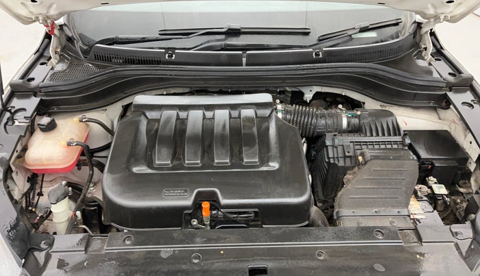 2023 Mahindra XUV700 MX P MT 5 STR, Petrol, Manual, 23,750 km, Engine View