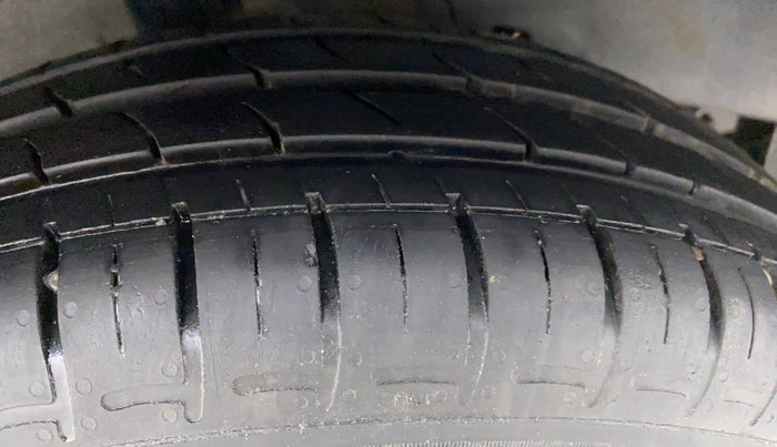 2021 Hyundai GRAND I10 NIOS MAGNA 1.2 KAPPA VTVT CNG, CNG, Manual, 19,693 km, Right Rear Tyre Tread